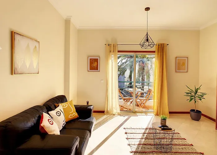 Apartment Theos By Lovelystay Funchal (Madeira)