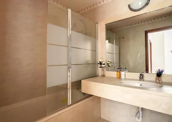 Apartment Theos By Lovelystay